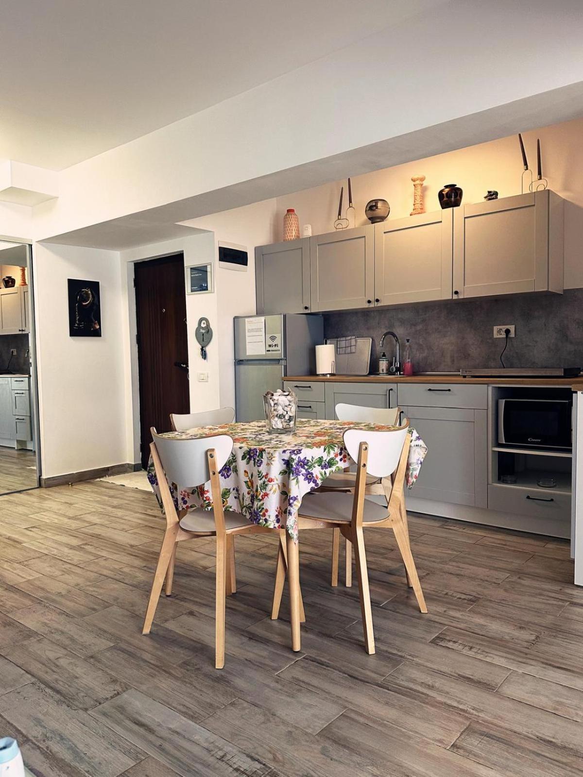 Rohan Studio One Aparthotel Năvodari Buitenkant foto